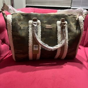 Bearpaw Camouflage Tote Bag with Faux Fur Trim